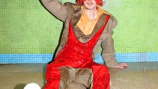 Arielle Bobb-Willis - Production en résidence dans le cadre des Jeux Olympiques Paris 2024 - Corps à corps > Alexandre Moreau, Club de l’Aviron de Vichy © Arielle Bobb-Willis. Courtesy Galerie Les filles du calvaire, Paris