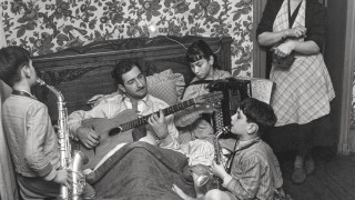 Un dimanche matin chez les Zavatta, Paris, 1949 © Ministère de la Culture (France), Médiathèque du patrimoine et de la photographie, diffusion RMN-Grand Palais