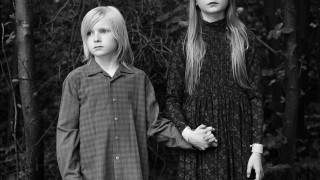 rigitte Patient - La voix du regard, présente Nelli Palomäki > Date missing (the failed picture), Palomaki, Kasper and 0livia, 2016 © Nelli Palomäki. Courtesy Galerie Les filles du calvaire, Paris