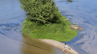 Lucie Jean, Dérive, et des îles-image1