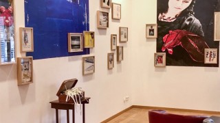 A la galerie Maupetit, Marseille.